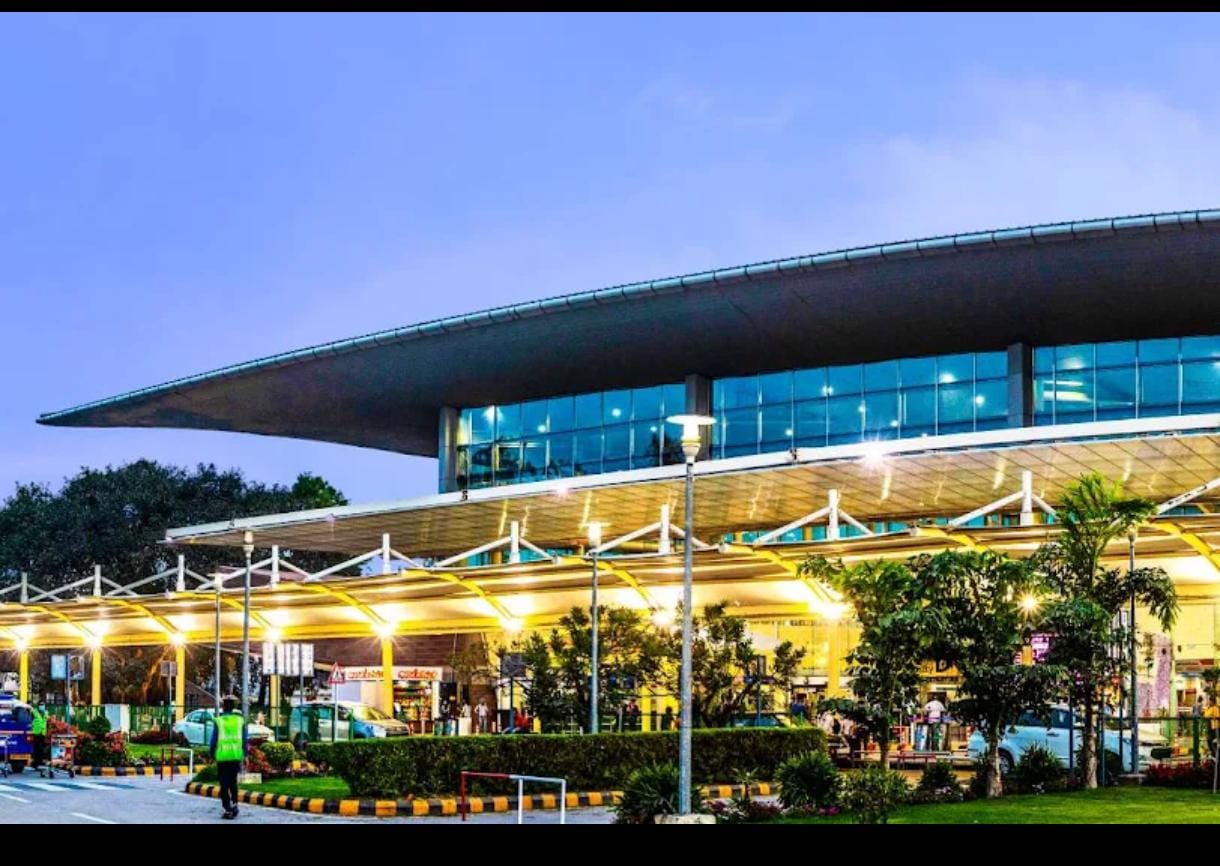 Airport, Lucknow